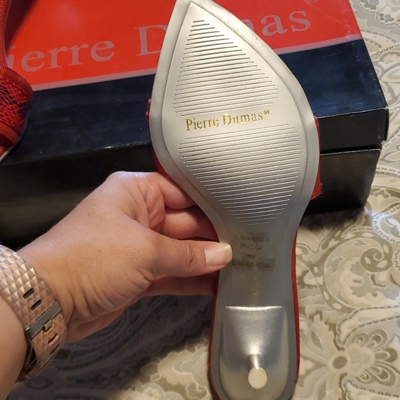 Pierre Dumas red kitten heal sandle.BNWB - Picture 4 of 9